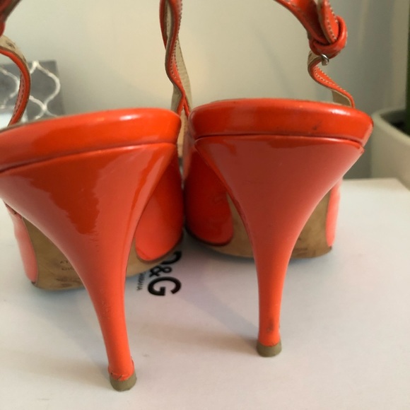 D&G sandals, as is, size 37- 37 1/2. - Picture 3 of 4